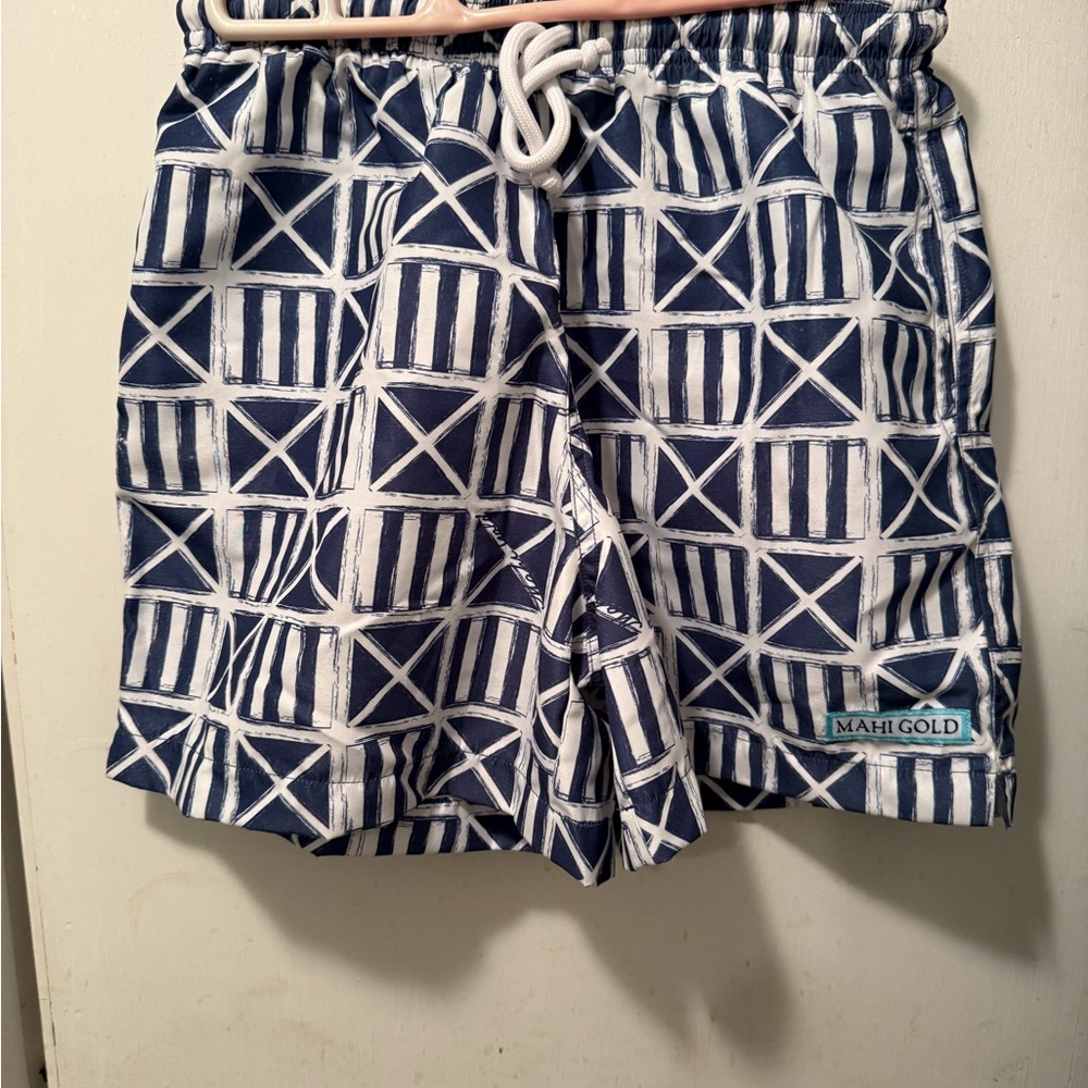MAHI GOLD Navy and White Geometric Shorts -SMALL